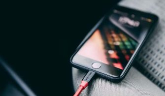 Telefon Neden Yavaş Şarj Olur?