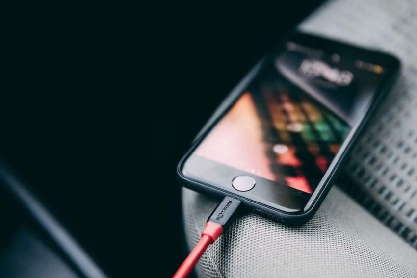 Telefon Neden Yavaş Şarj Olur?